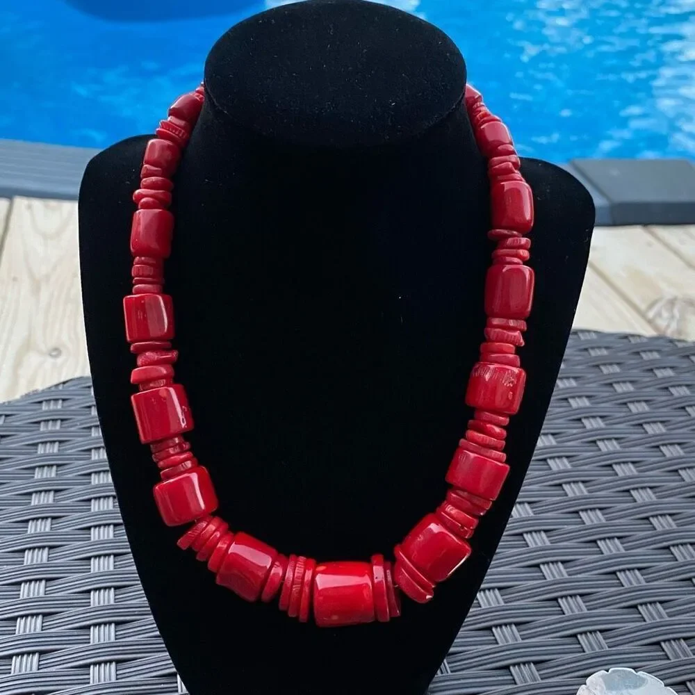 JAY KING RED BAMBOO CORAL BEADED CHUNKY NECKLACE - Picture 9 of 10
